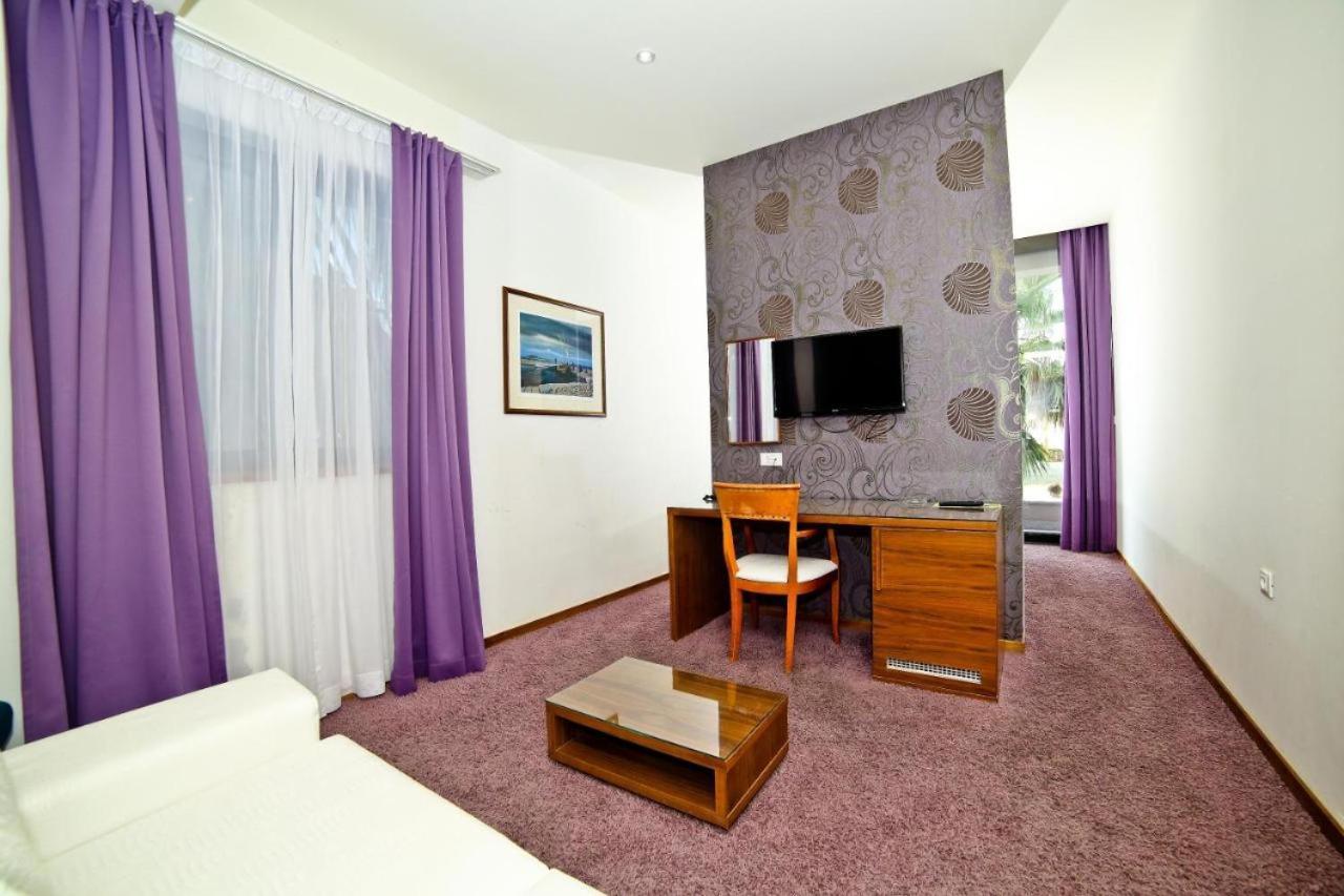 פודסטראנה Hotel San Antonio מראה חיצוני תמונה