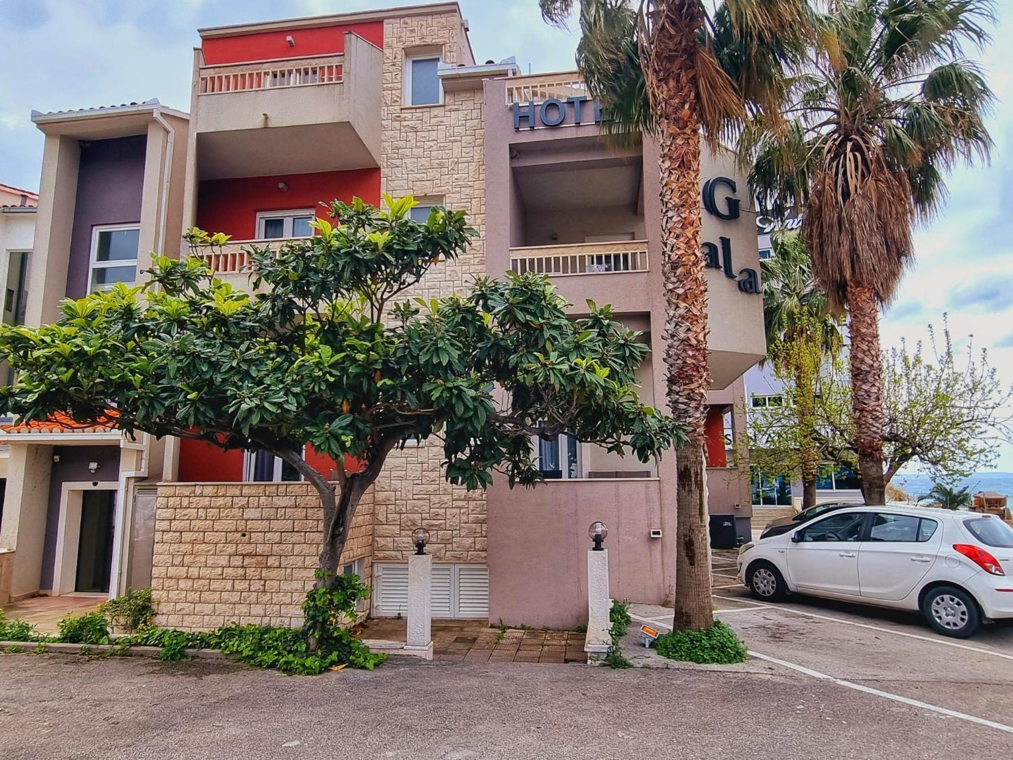 פודסטראנה Hotel San Antonio מראה חיצוני תמונה