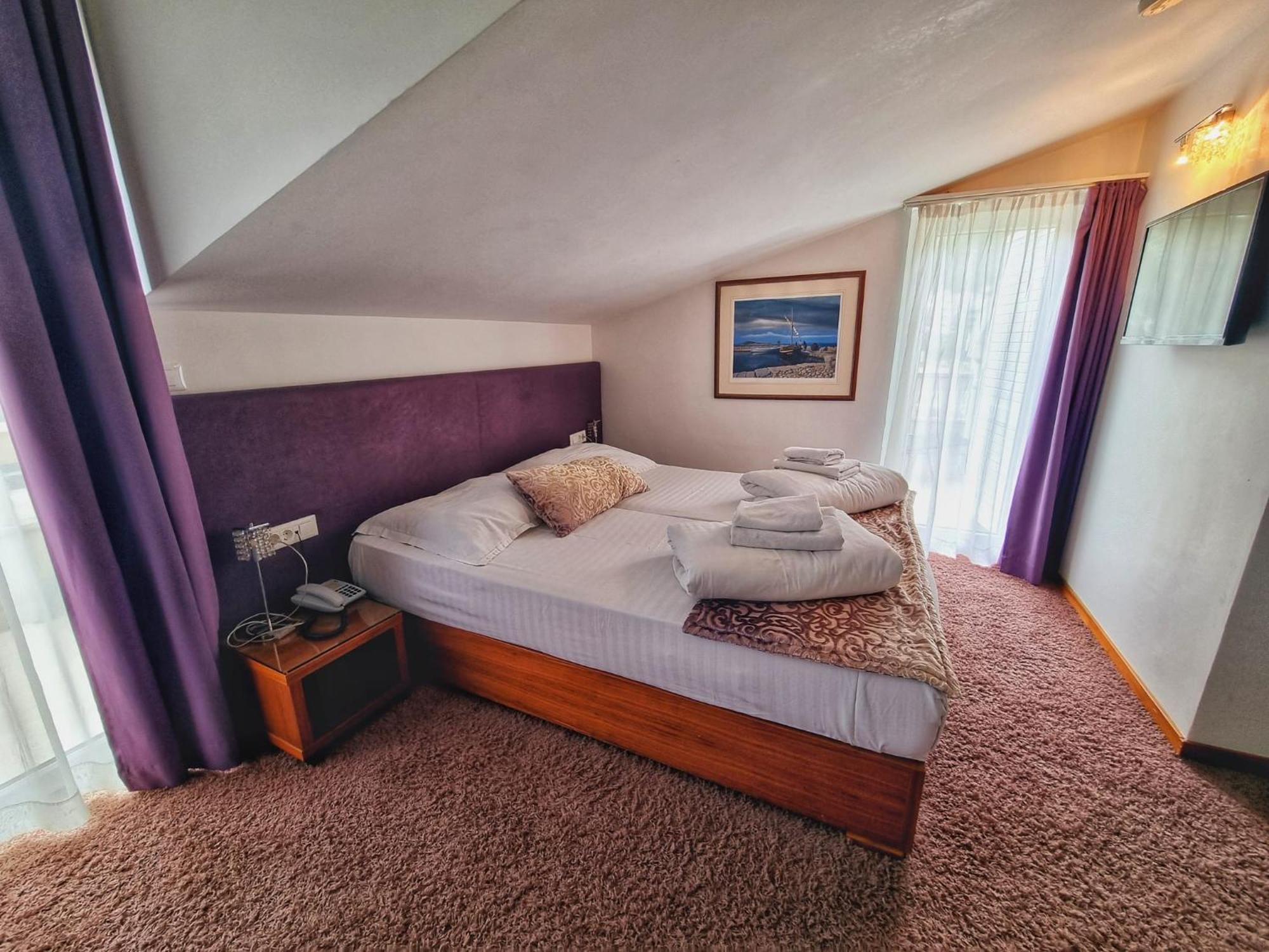 פודסטראנה Hotel San Antonio מראה חיצוני תמונה